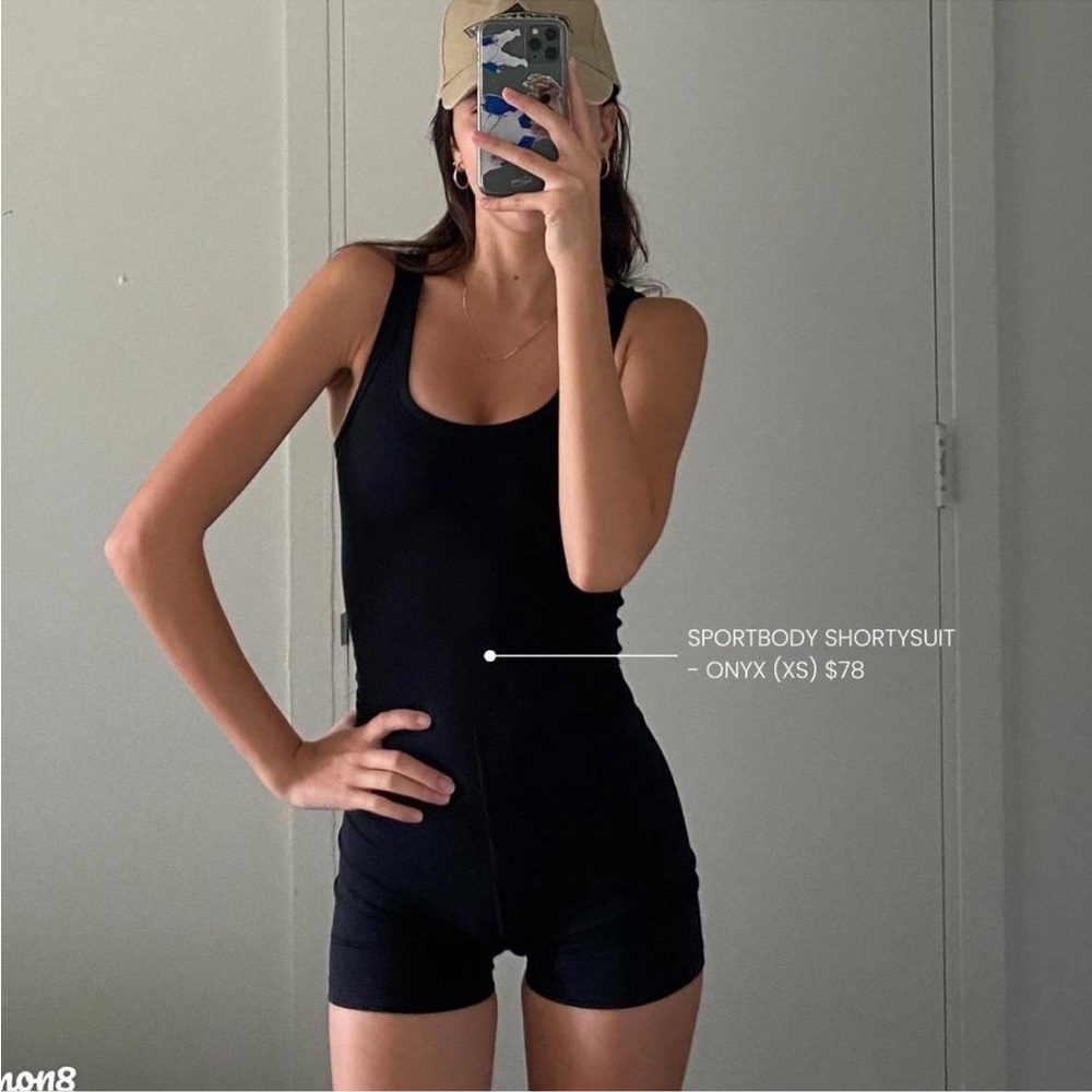 Black set active Sportbody Shortsuit